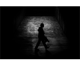 Kroczący mężczyzna, przejście podziemne Poznań